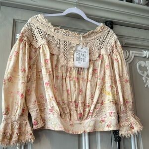 MAGNOLIA PEARL 🌸🌺🍃Crochet Yolk “KEIRA” BLOUSE, in EDEN ROSE, NWT